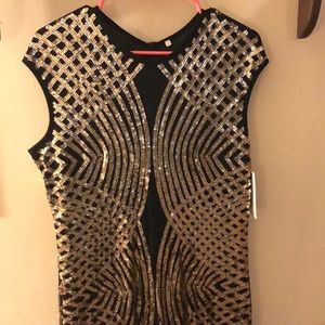 Retro Stage XXL Black Gold Gown
